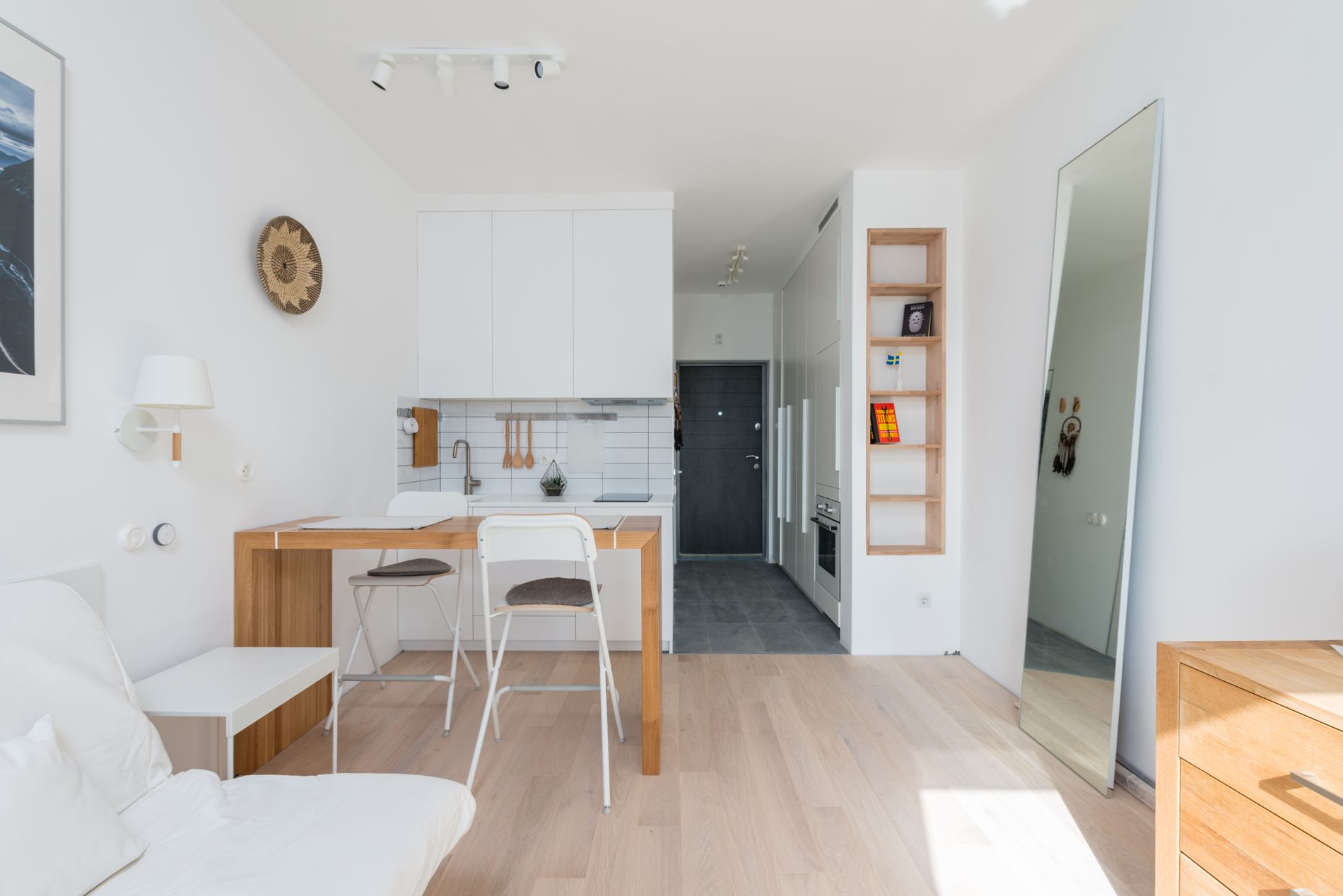 Bright, airy, freshly cleaned room